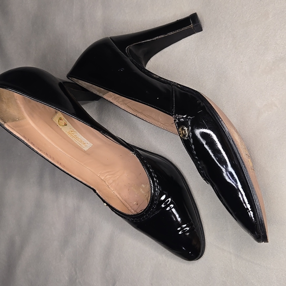 VINTAGE GUCCI Black Patent Leather Heels - Picture 5 of 17